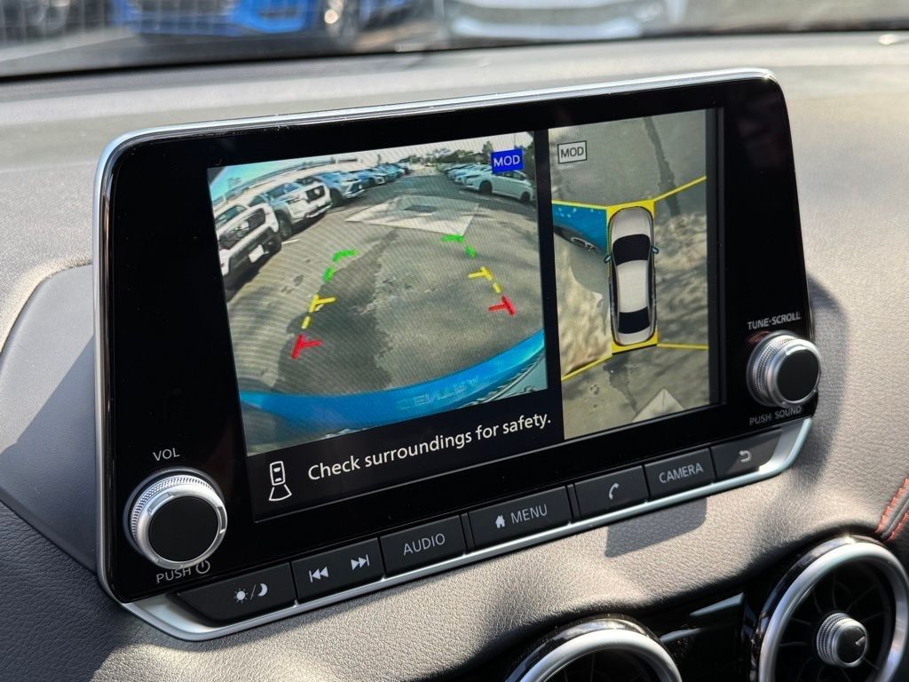 Vehicle image 12 of 23