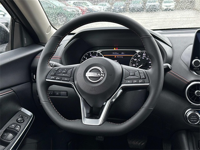 Vehicle image 10 of 18
