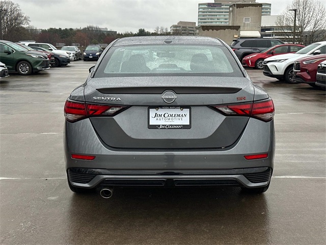 Vehicle image 5 of 18