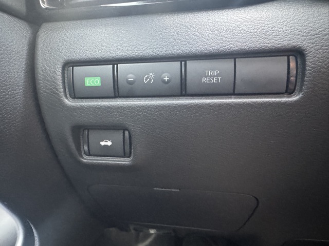 2025 Nissan Sentra SR Image 20 of 22