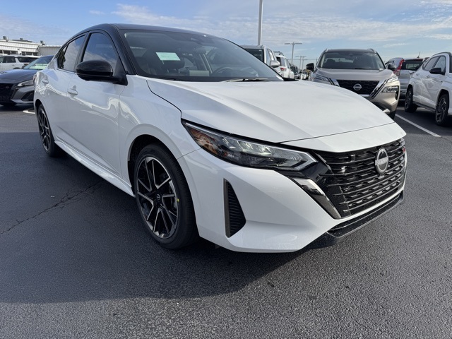 2025 Nissan Sentra SR Image 3 of 22