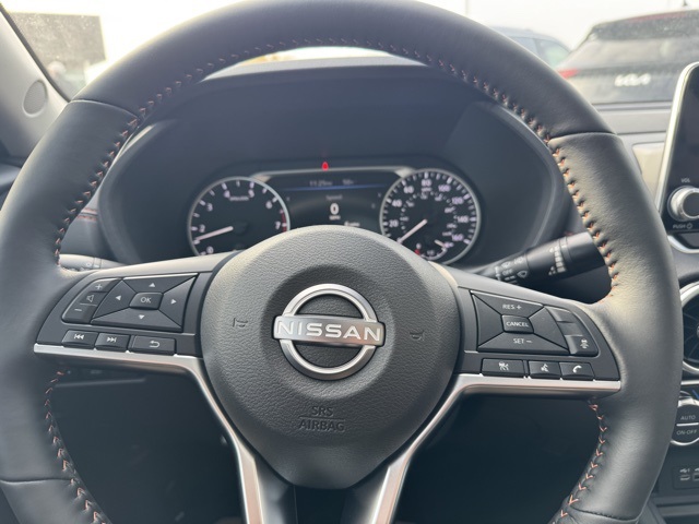 2025 Nissan Sentra SR Image 15 of 22