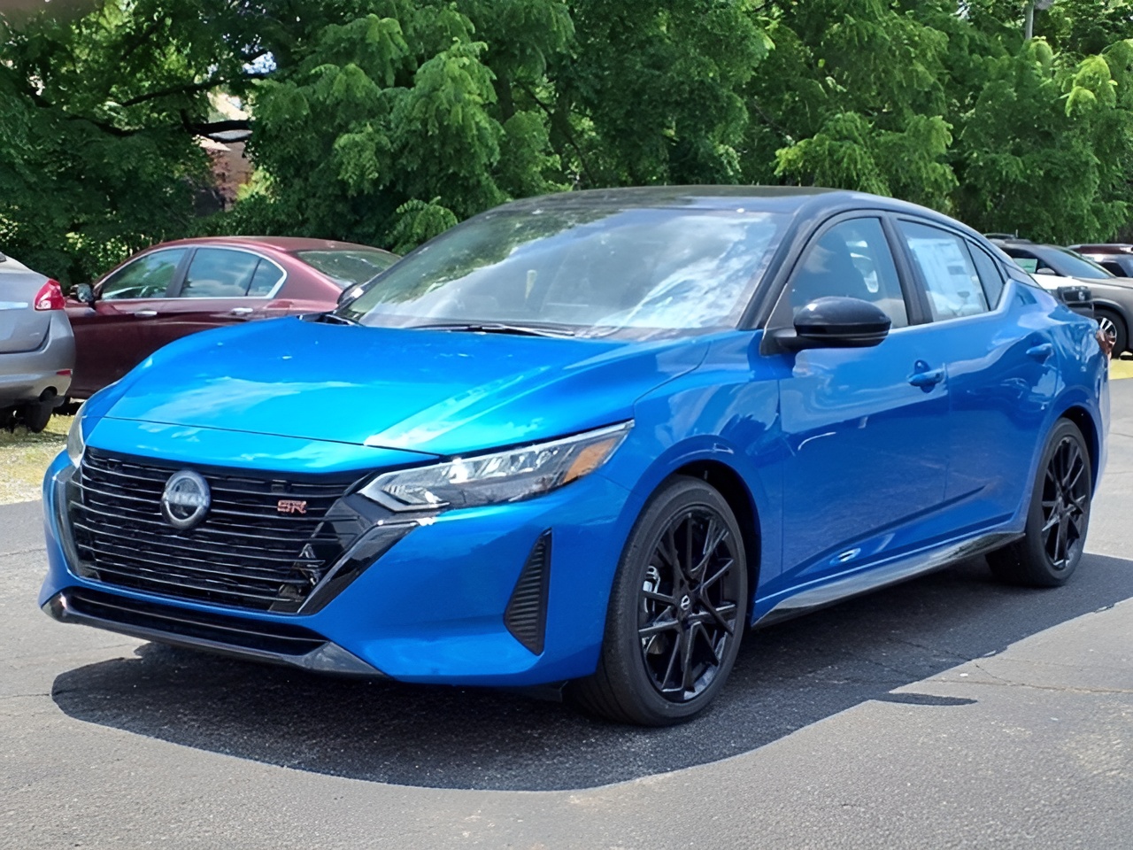 Vehicle image 27 of 34