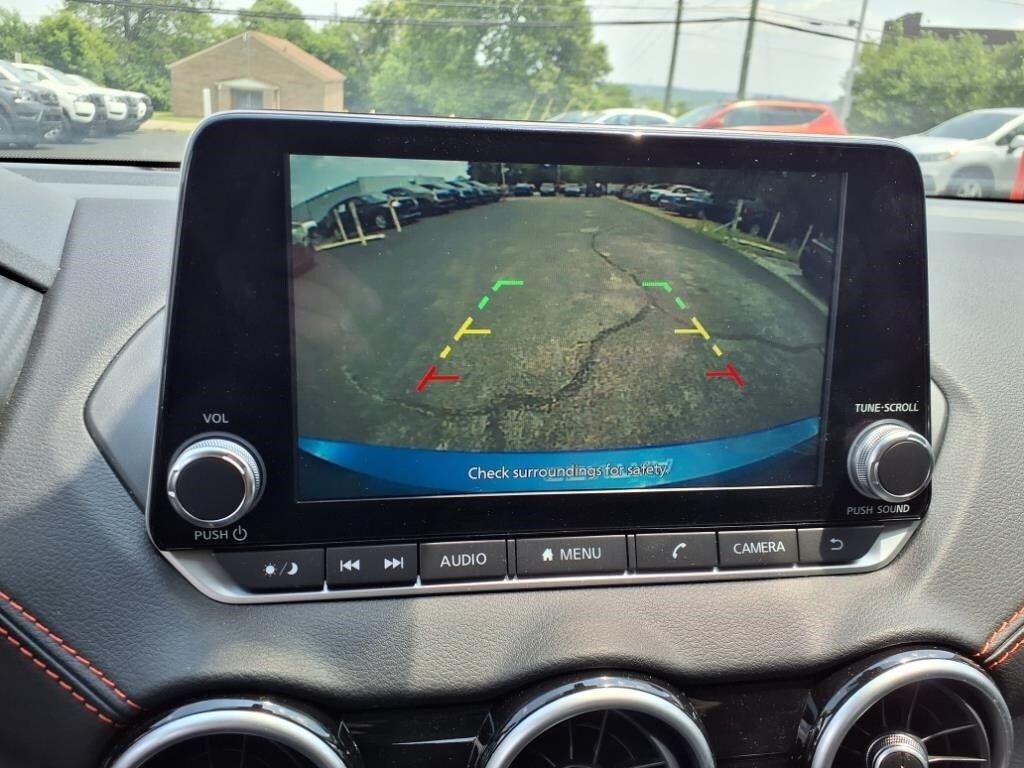 Vehicle image 20 of 34