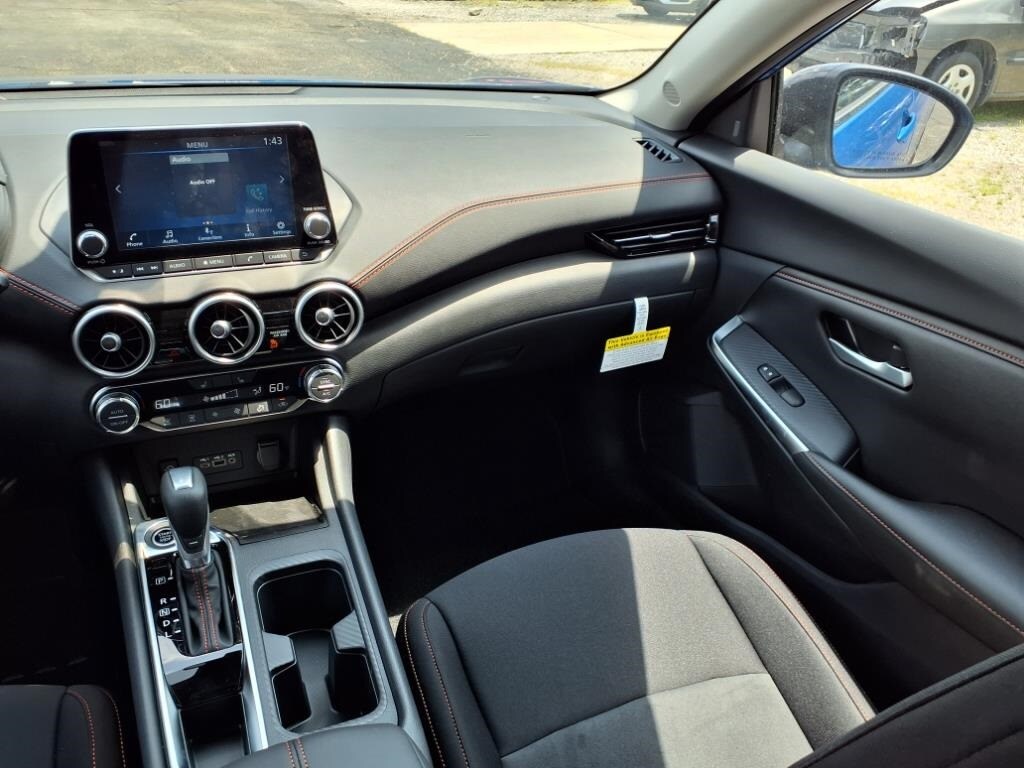 Vehicle image 12 of 34