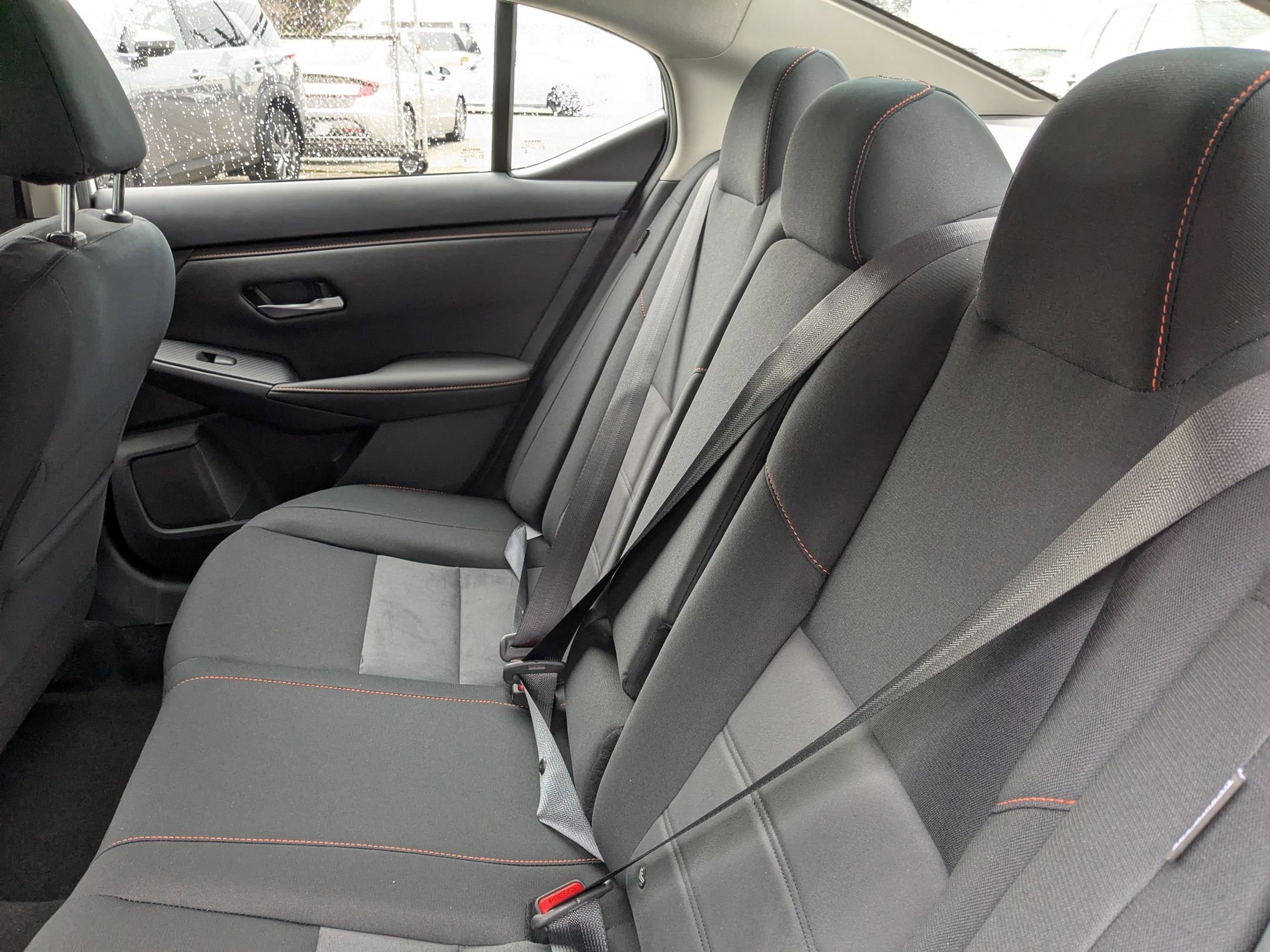 2025 Nissan Sentra SR Image 11 of 27