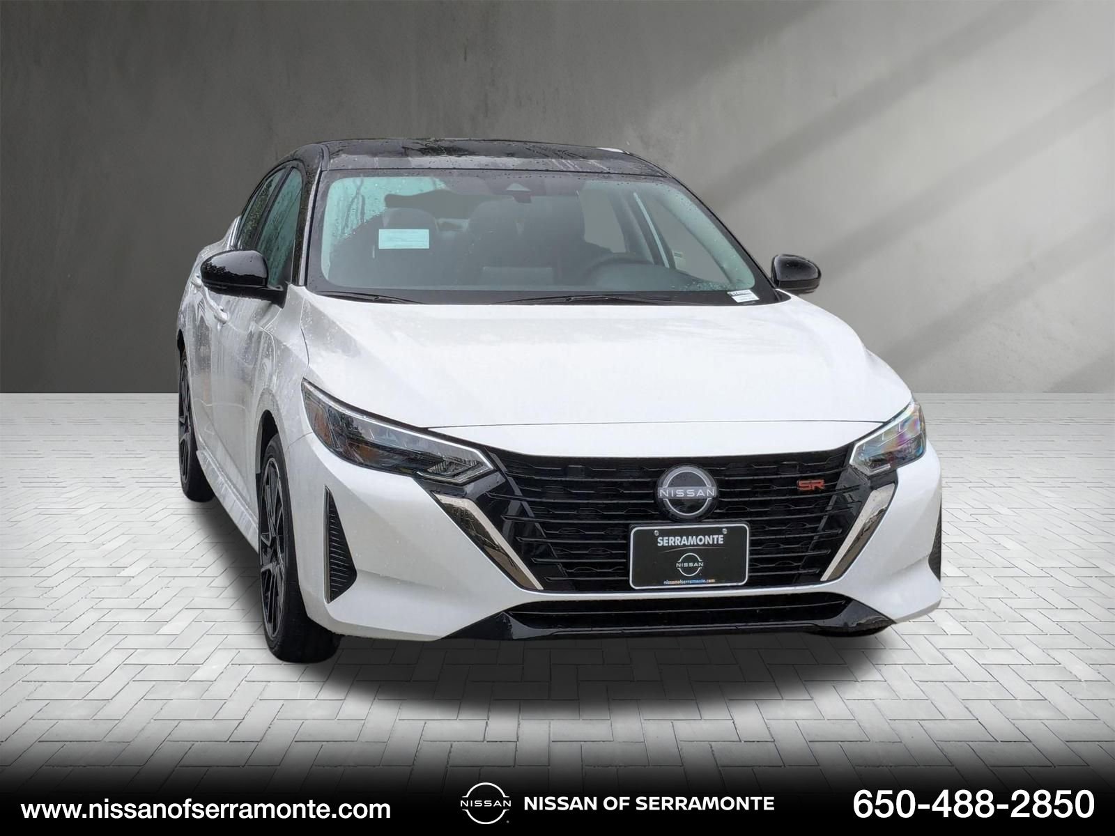 2025 Nissan Sentra SR Image 3 of 27