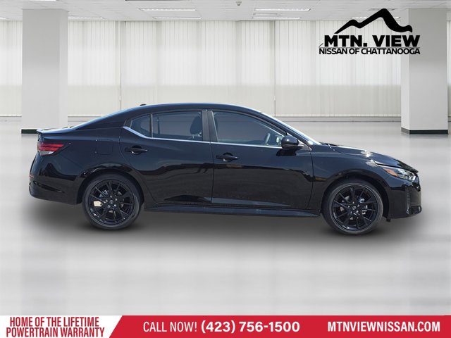 Vehicle image 3 of 18