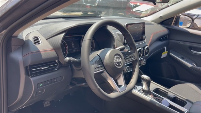 Vehicle image 15 of 24