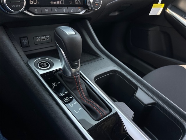 Vehicle image 20 of 24