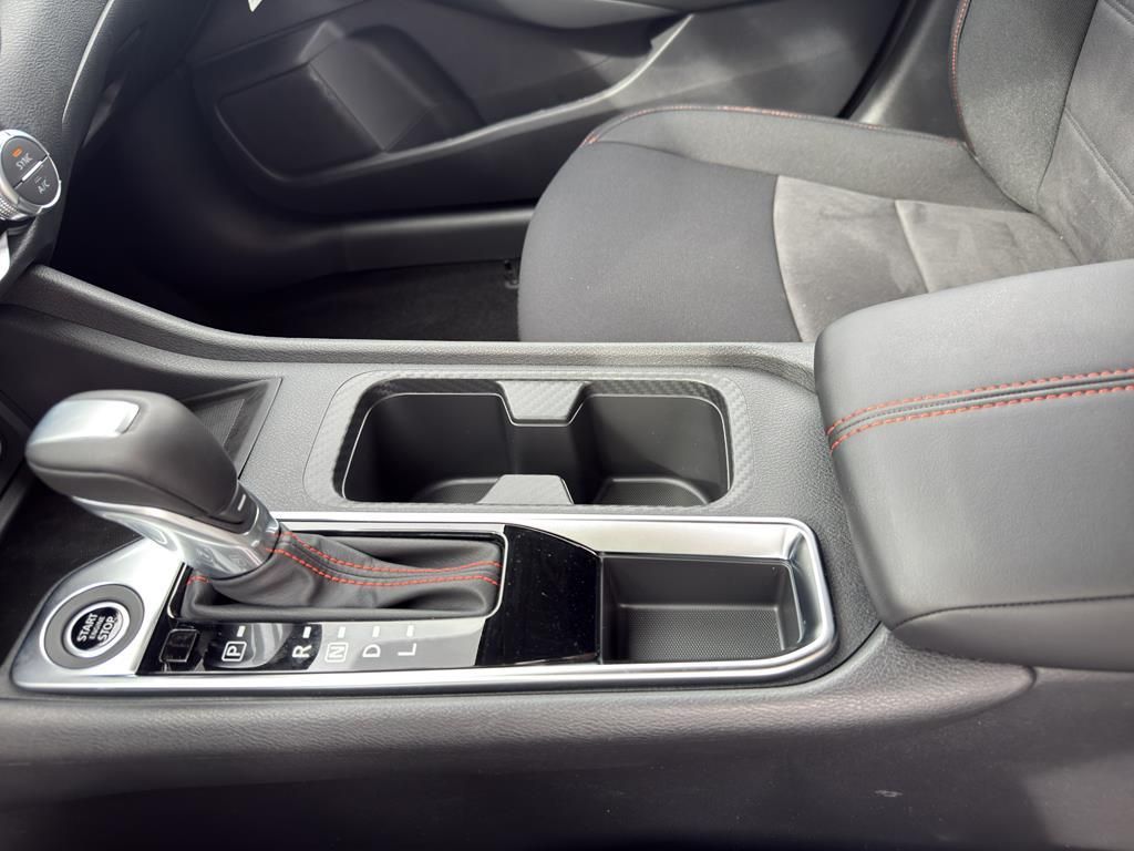 2025 Nissan Sentra SR Image 19 of 31