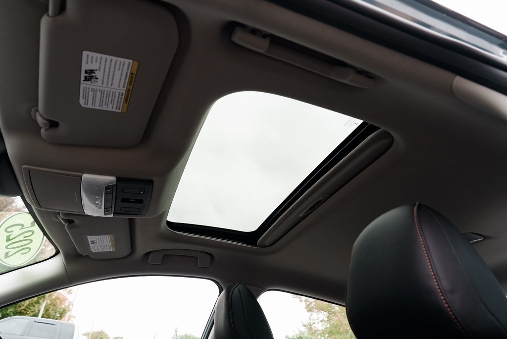 2025 Nissan Sentra SR Image 21 of 30