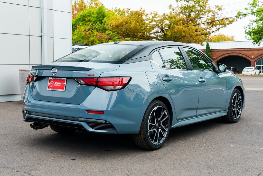 2025 Nissan Sentra SR Image 5 of 30