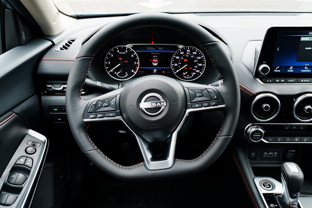 2025 Nissan Sentra SR Image 27 of 30