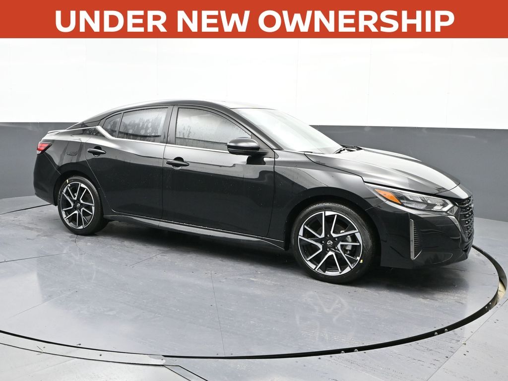 Vehicle image 9 of 32