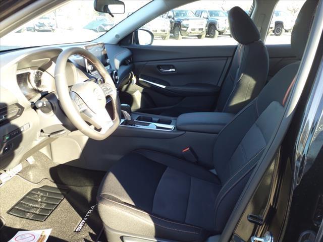 Vehicle image 5 of 14