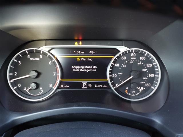 Vehicle image 11 of 14