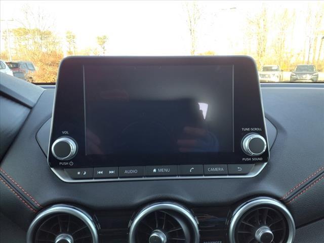 Vehicle image 12 of 14