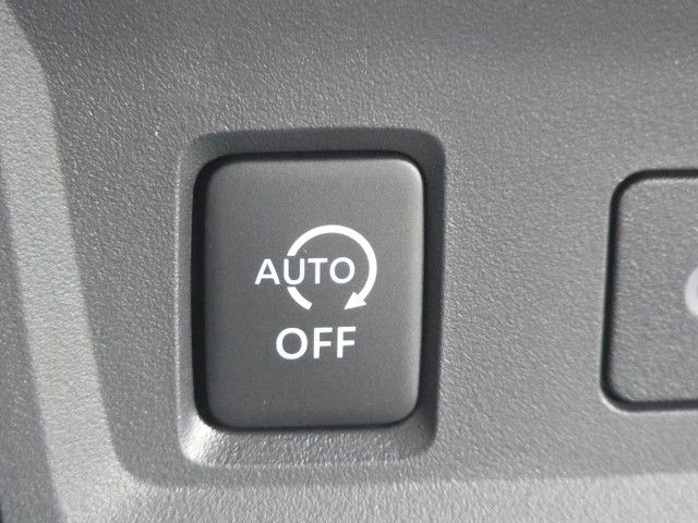 2025 Nissan Sentra SR Image 22 of 30