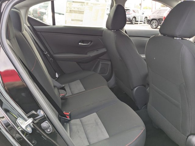 Vehicle image 19 of 22