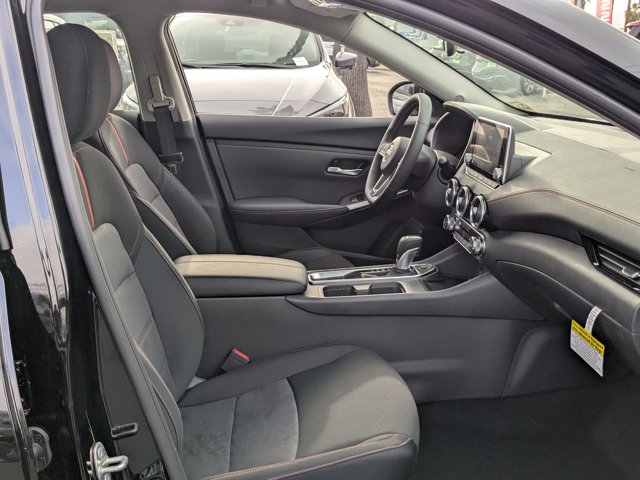 Vehicle image 21 of 22