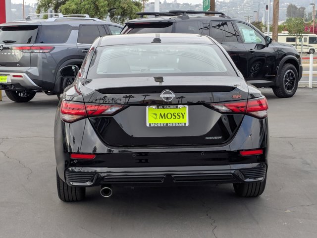 Vehicle image 7 of 22