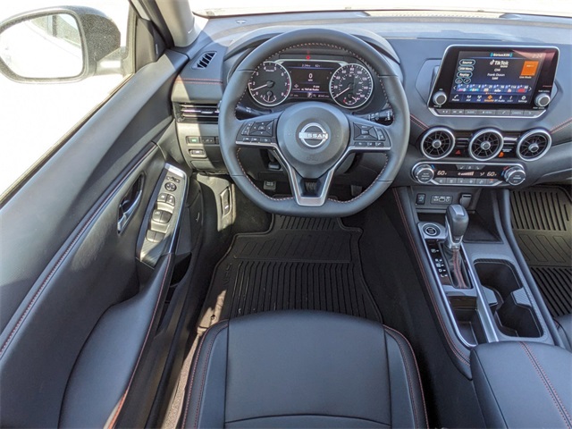 2025 Nissan Sentra SR Image 12 of 31