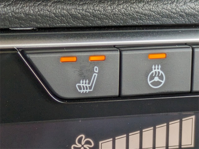 2025 Nissan Sentra SR Image 19 of 31