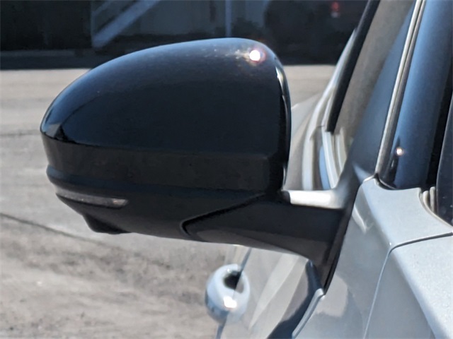 2025 Nissan Sentra SR Image 30 of 31