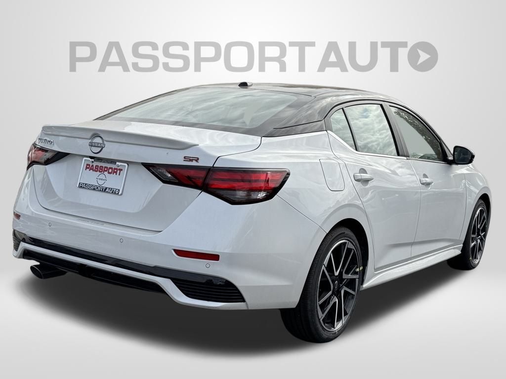 Vehicle image 4 of 24