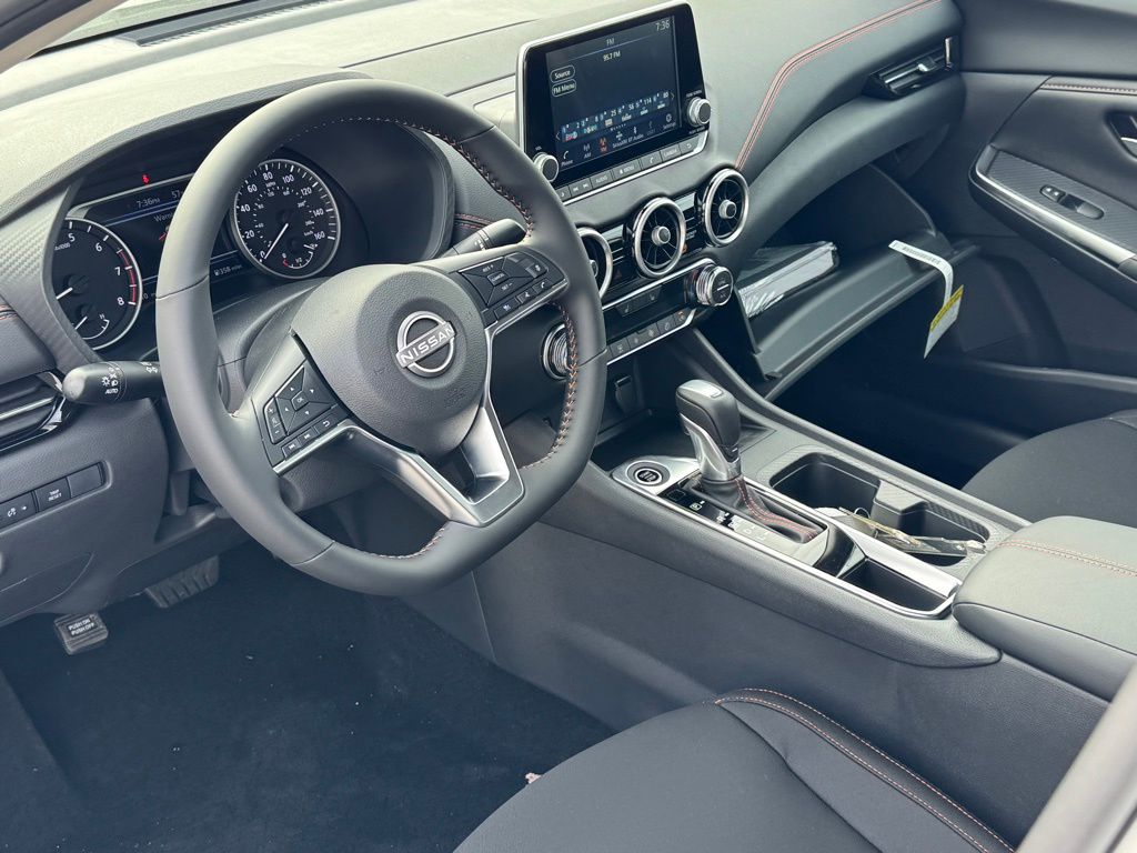 Vehicle image 8 of 24
