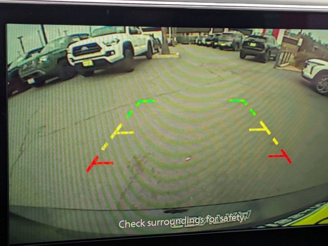Vehicle image 14 of 22