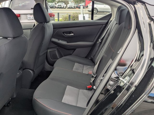 Vehicle image 16 of 22