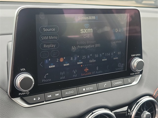 Vehicle image 14 of 26