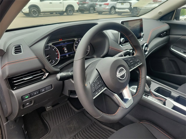 Vehicle image 11 of 26