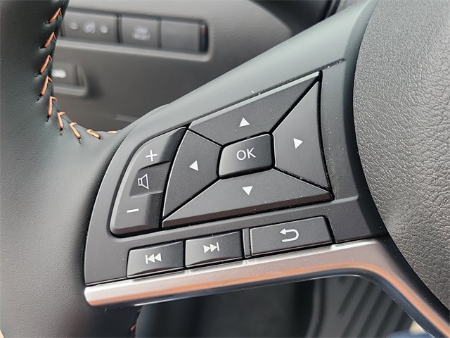 Vehicle image 20 of 26