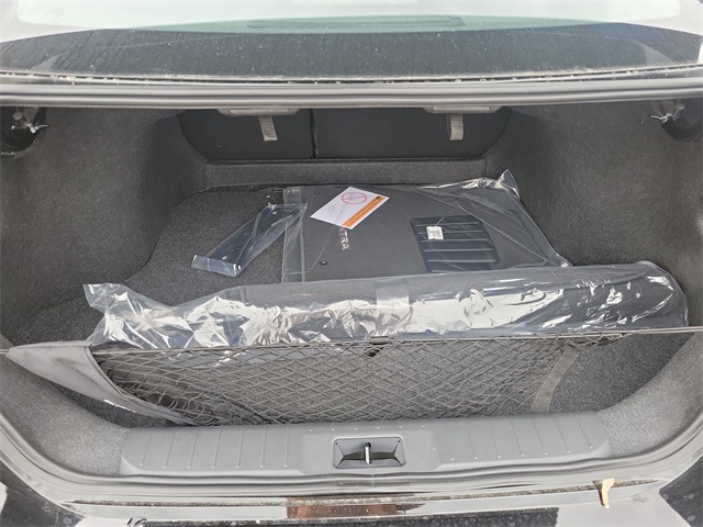 Vehicle image 6 of 26