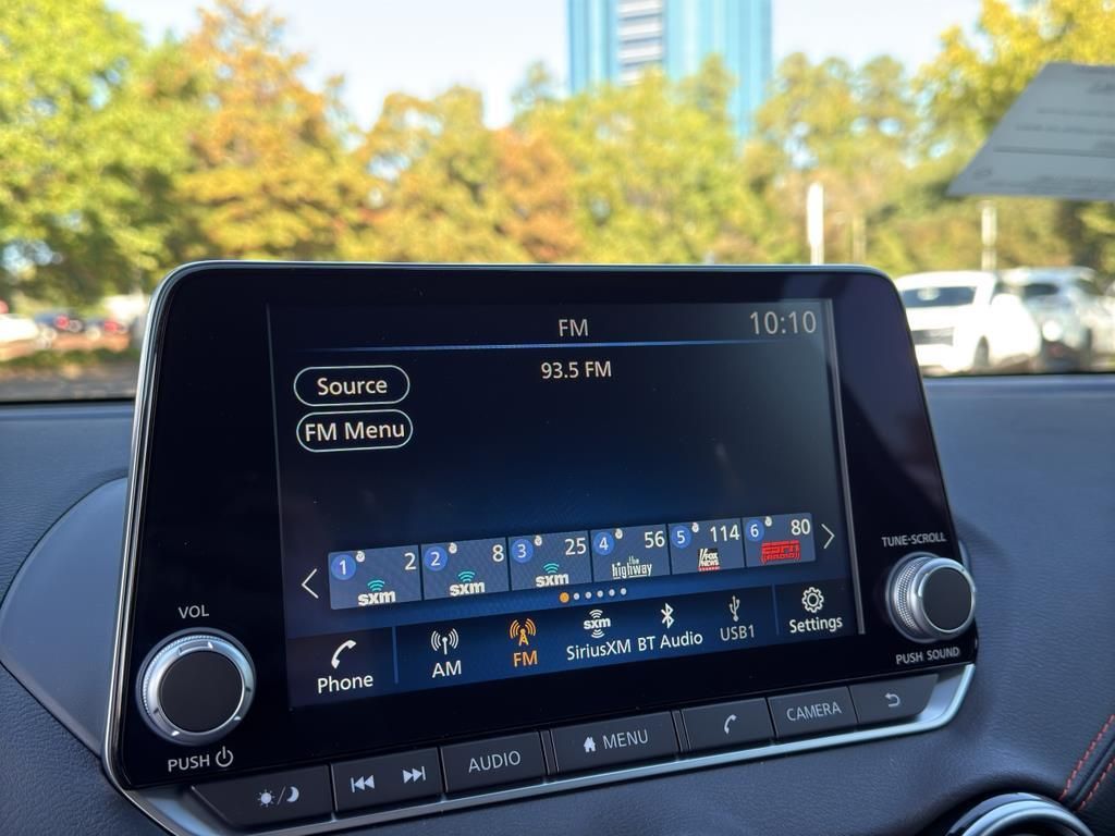 2025 Nissan Sentra SR Image 15 of 32