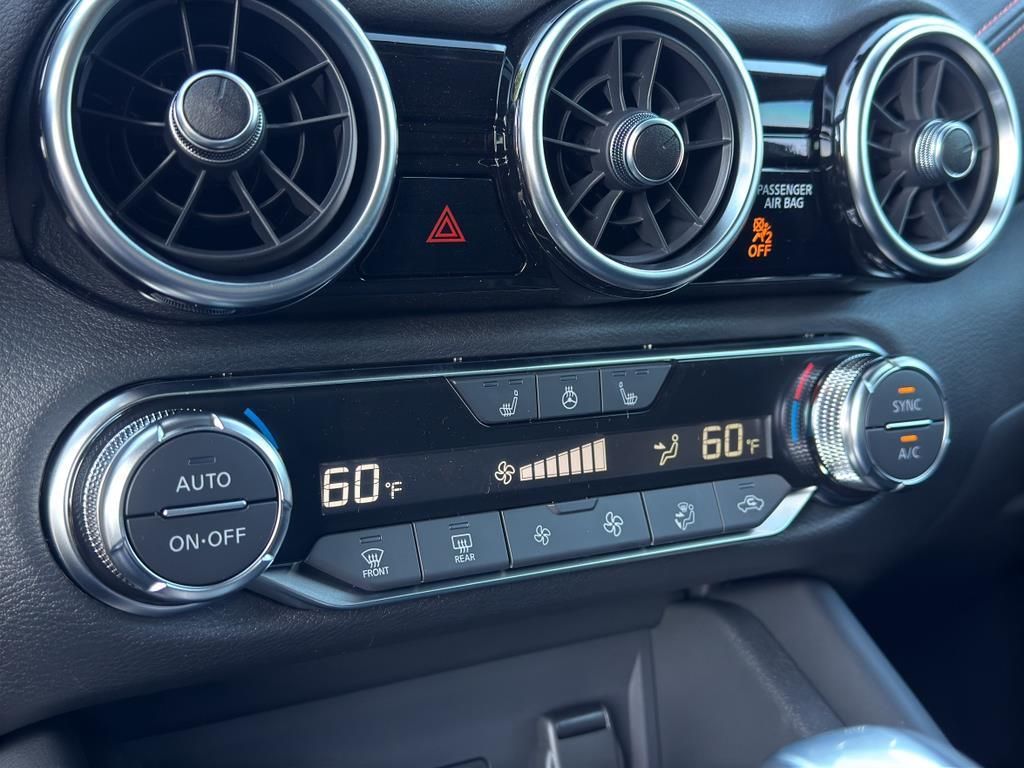 2025 Nissan Sentra SR Image 27 of 32