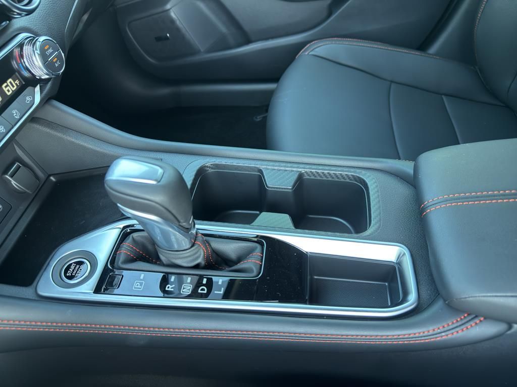 2025 Nissan Sentra SR Image 17 of 32