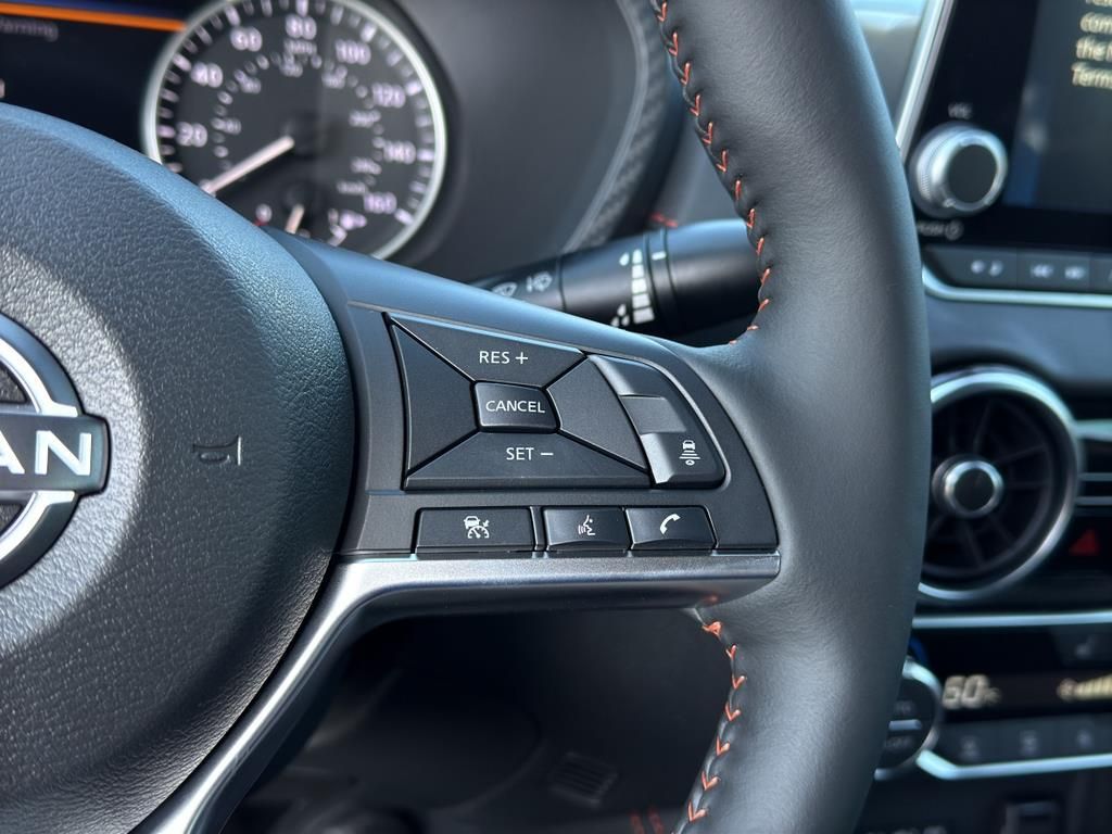 2025 Nissan Sentra SR Image 30 of 32