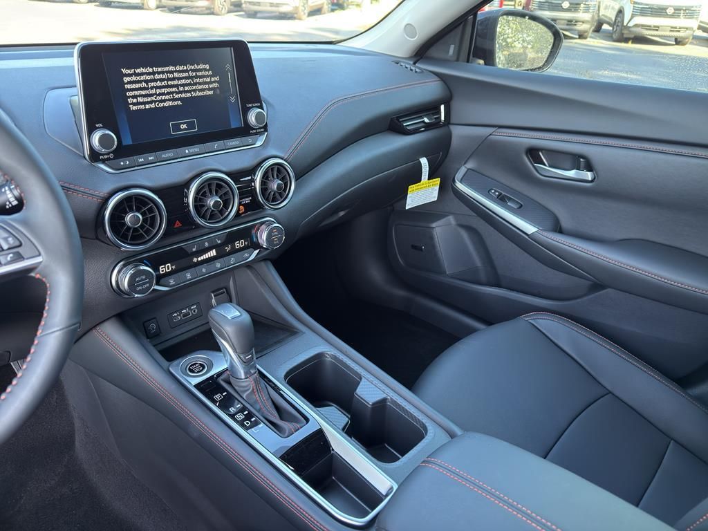 2025 Nissan Sentra SR Image 23 of 32