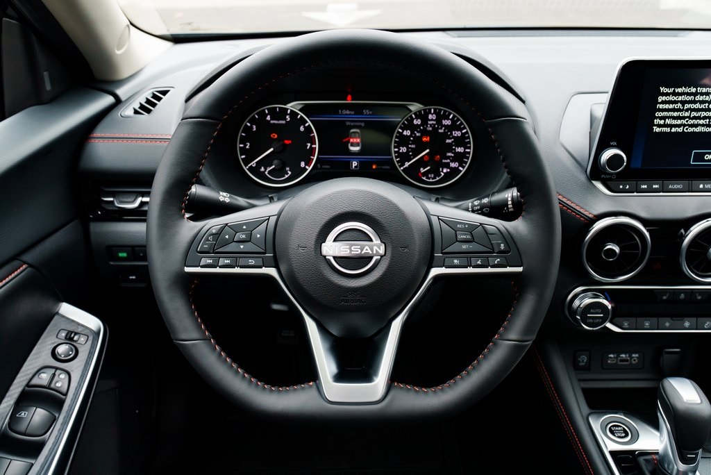 2025 Nissan Sentra SR Image 20 of 30