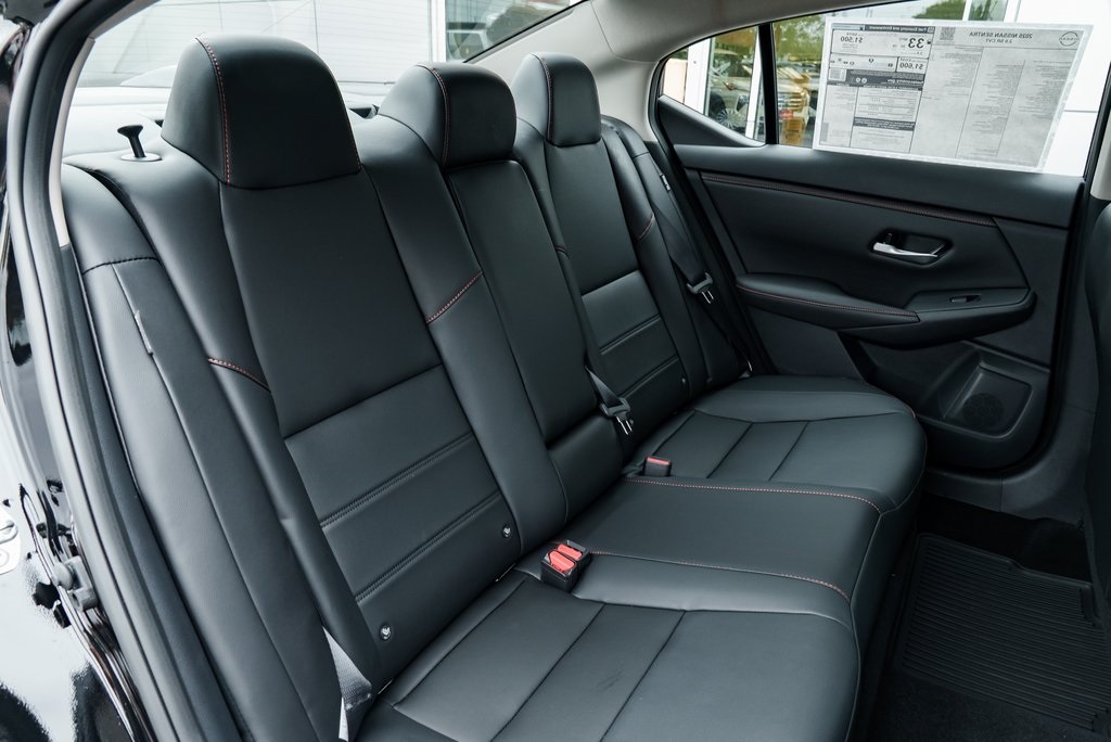 2025 Nissan Sentra SR Image 9 of 30