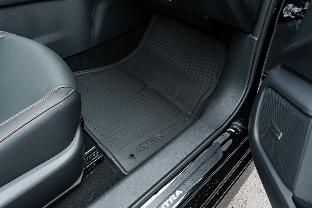 2025 Nissan Sentra SR Image 29 of 30