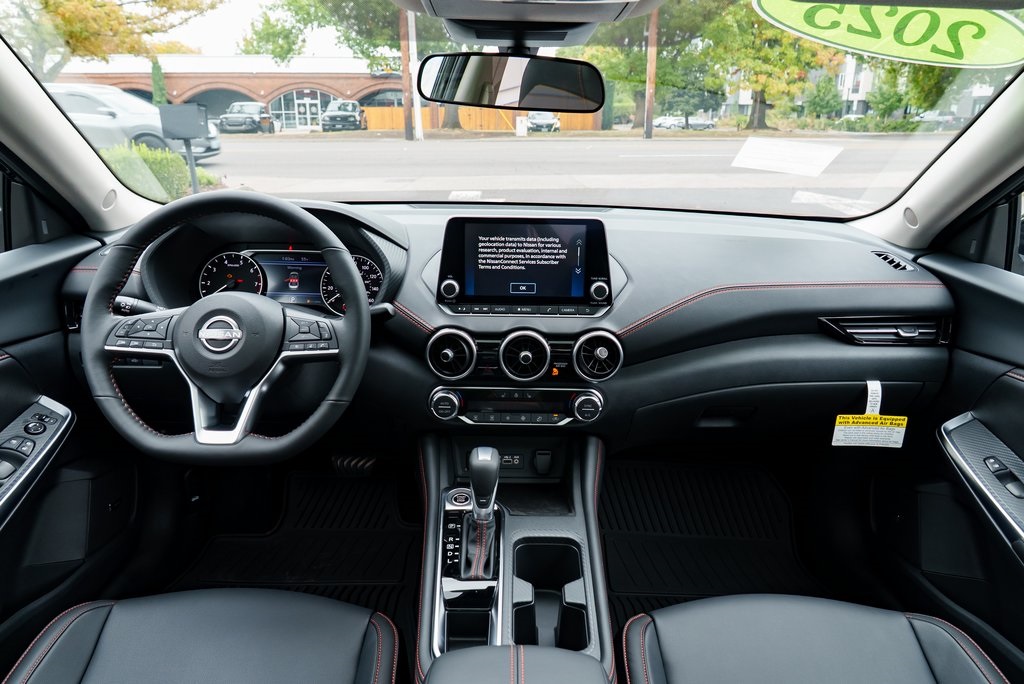 2025 Nissan Sentra SR Image 15 of 30