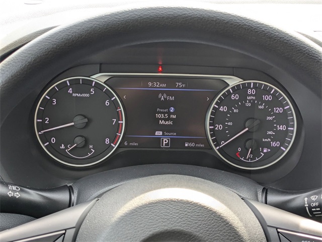 Vehicle image 20 of 28