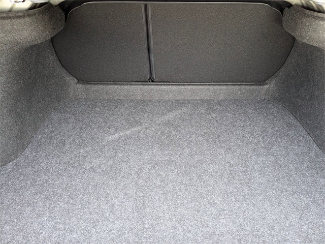 Vehicle image 11 of 28