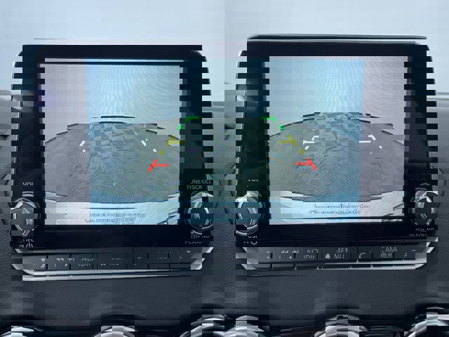 Vehicle image 20 of 28