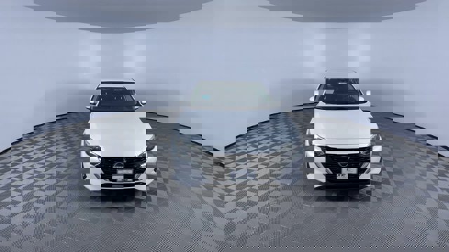 Vehicle image 2 of 28